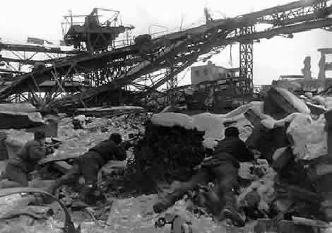 Lucha entre ruinas en Stalingrado
