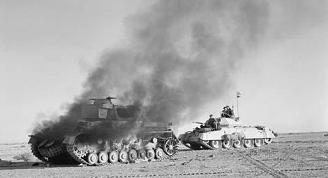 Panzer alemán ardiendo en Tobruk