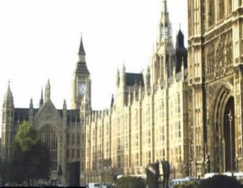 Palacio neogótico de Westminster. Sede del Parlamento Británico. Alberga las dos Cámaras
